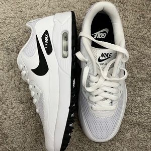 Nike AirMax golf shoes